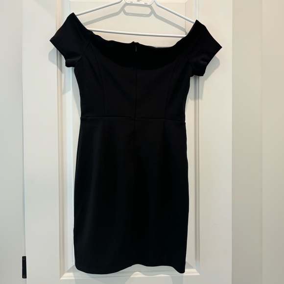 Dynamite - Little black off the shoulder dress size small - Picture 2 of 2